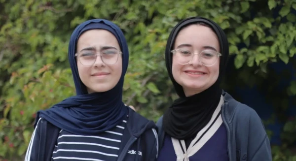 Gaza teenage sisters win UN award for turning rubble into reusable bricks The Irish Times