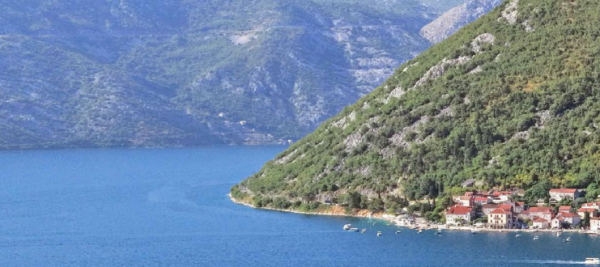 Norwegian Cruise Line Holdings Ltd.-Sustainability_Report-2025